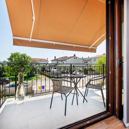 Apartman Lorena โรวีน ภายนอก รูปภาพ