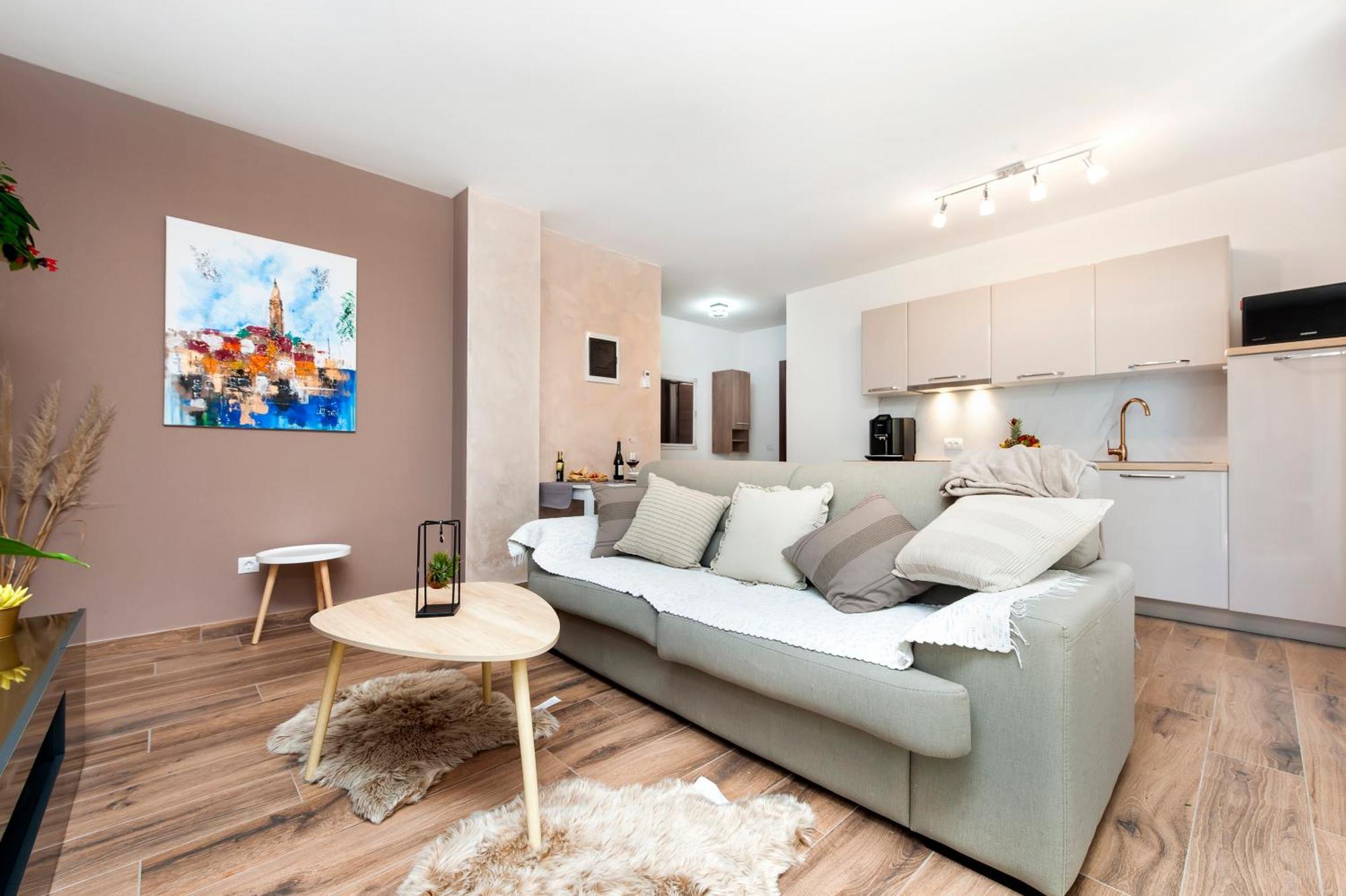 Apartman Lorena โรวีน ภายนอก รูปภาพ