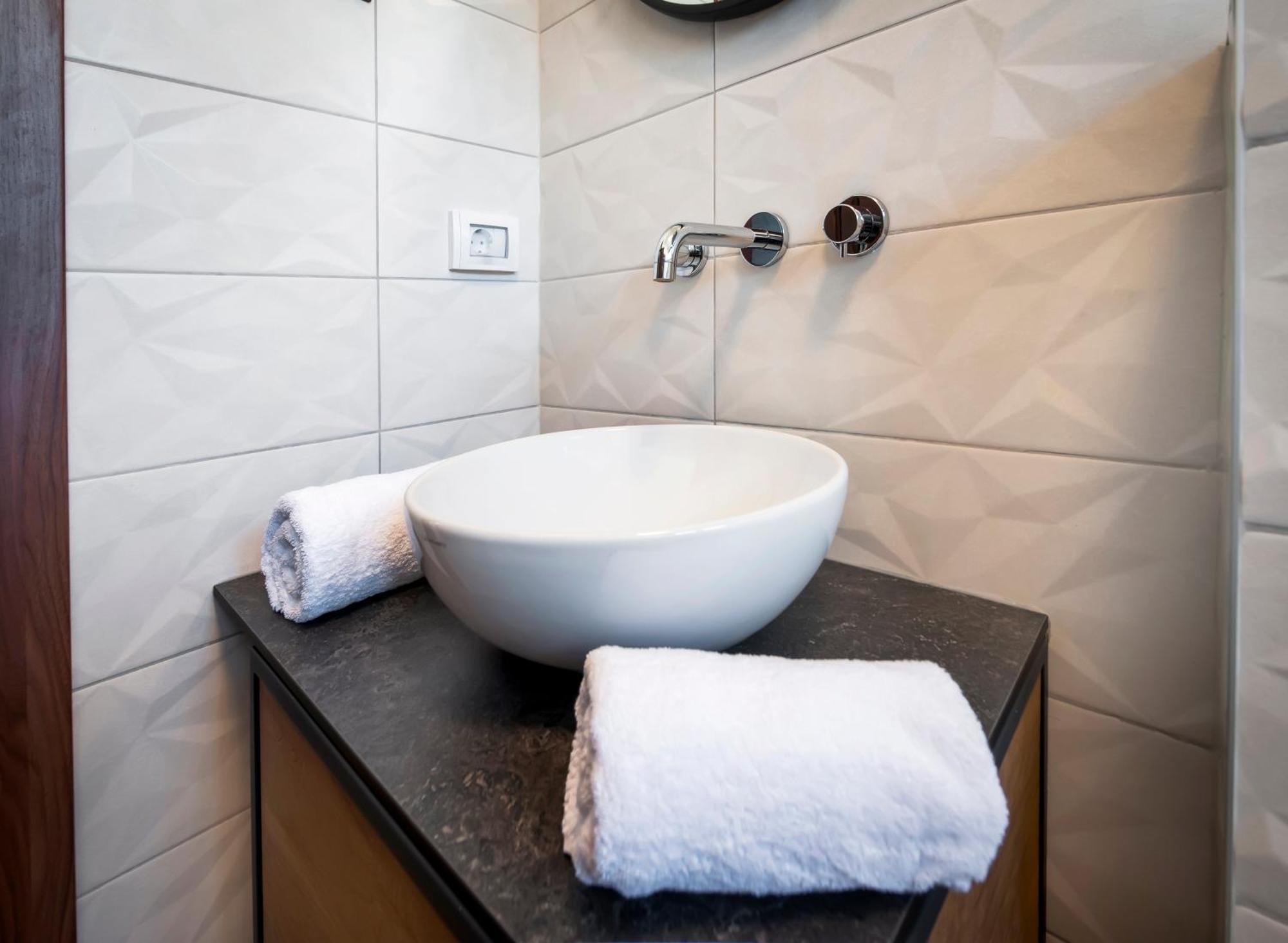 Apartman Lorena โรวีน ภายนอก รูปภาพ