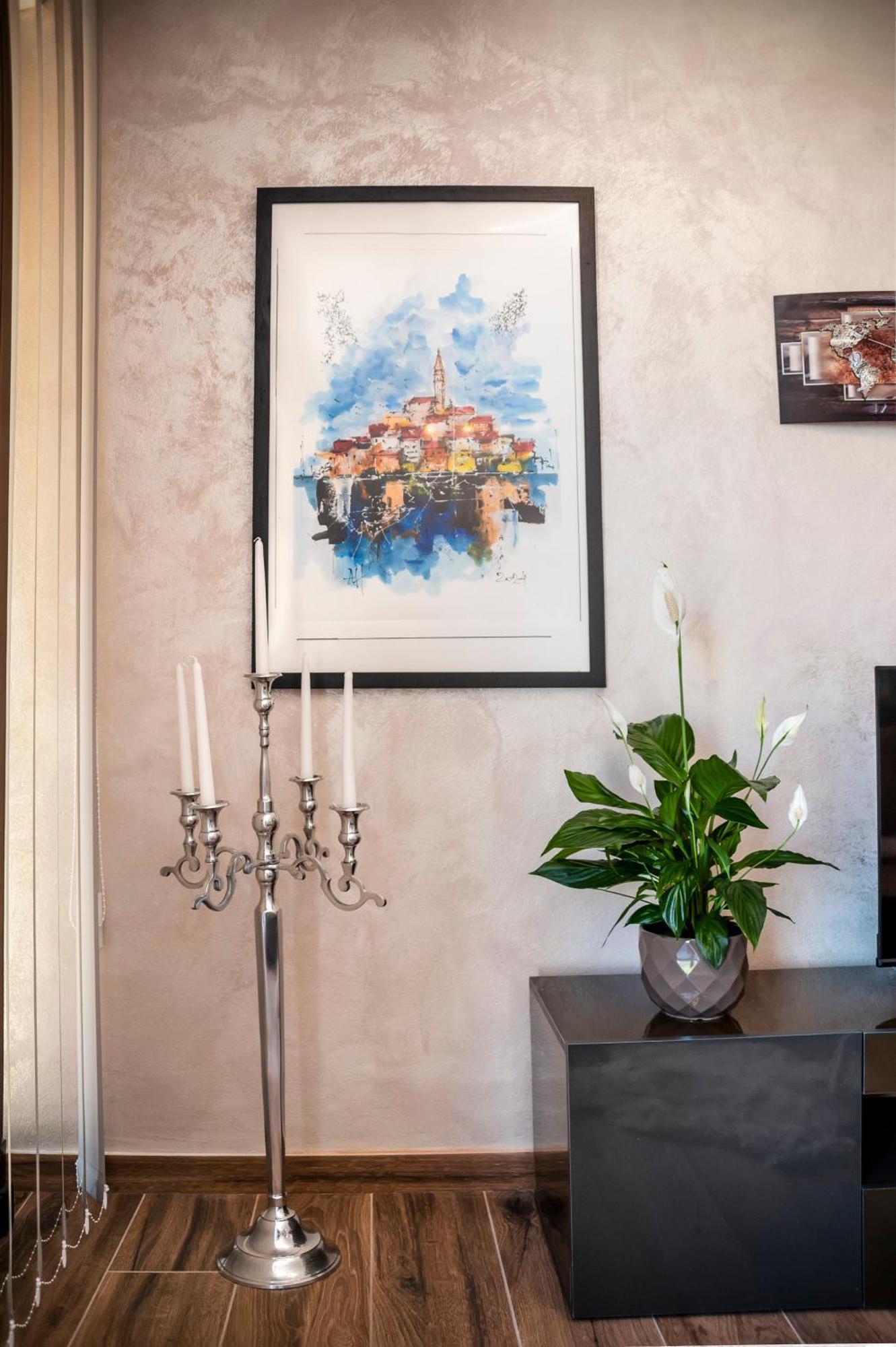 Apartman Lorena โรวีน ภายนอก รูปภาพ